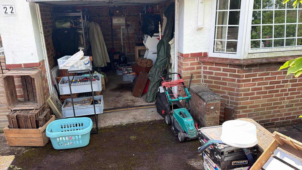 Mid clear out - garage sale!!! Please come down. Everything is cheap, please help us find good homes for it all. 22 Redhill Drive BN1 5FH we’ll be here until 8 tonight.